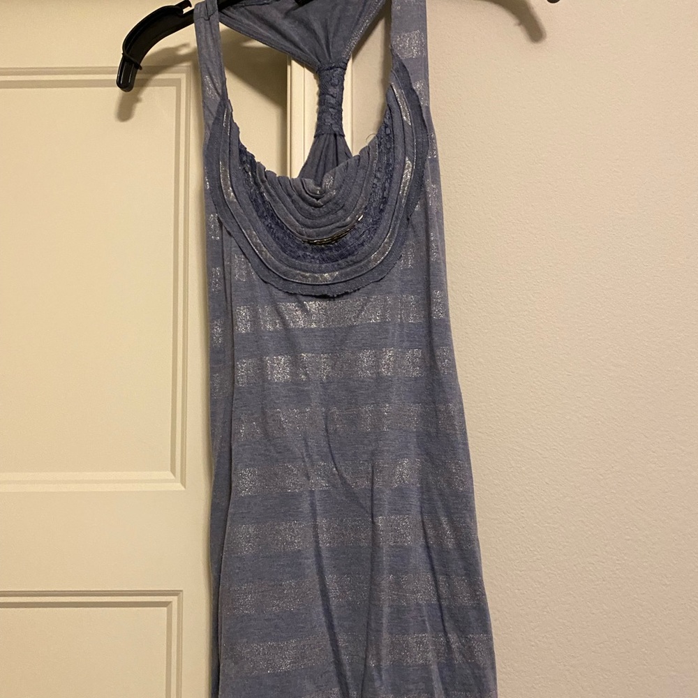 Tank too size small